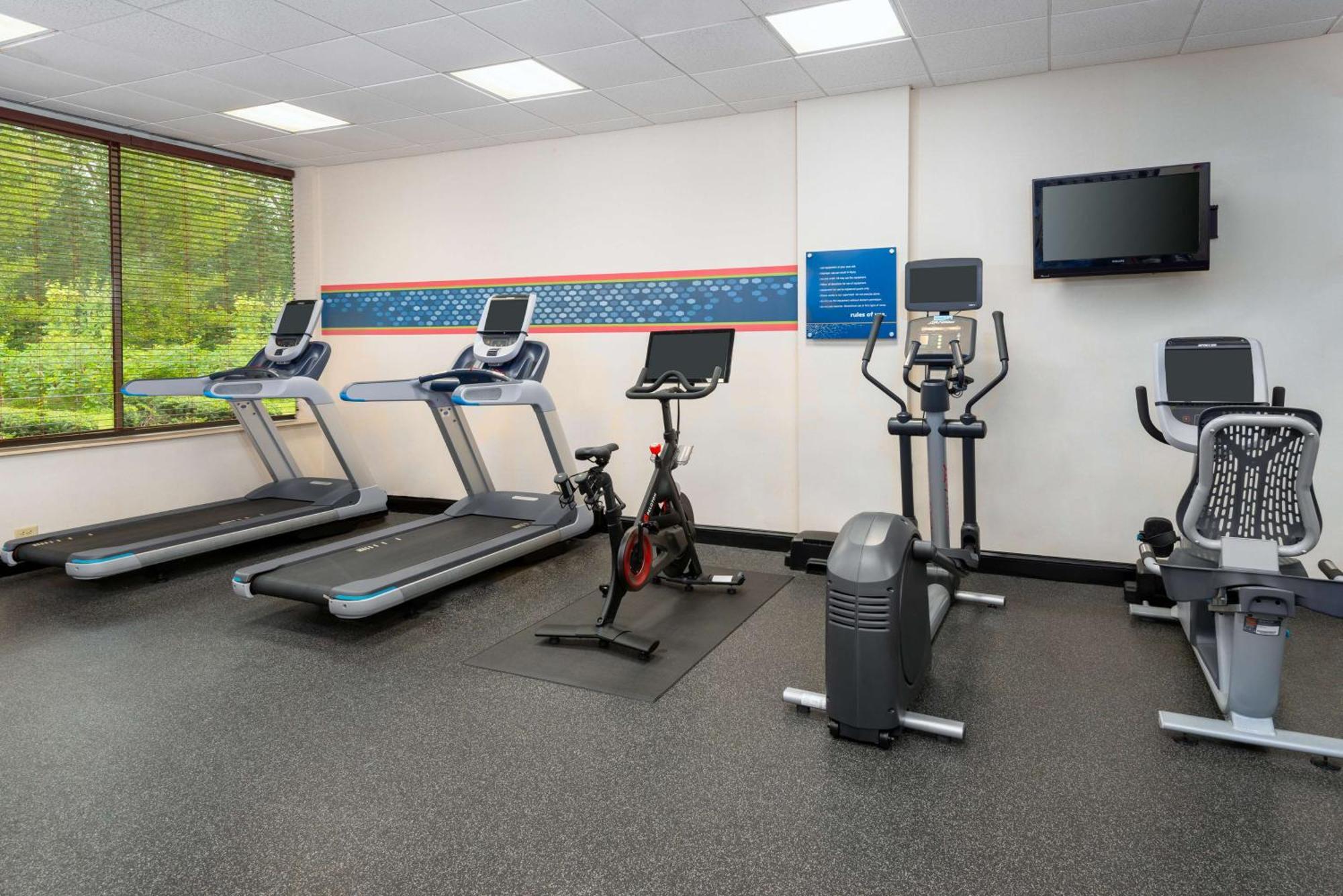 Hampton Inn Hartford Airport Windsor Locks Eksteriør bilde