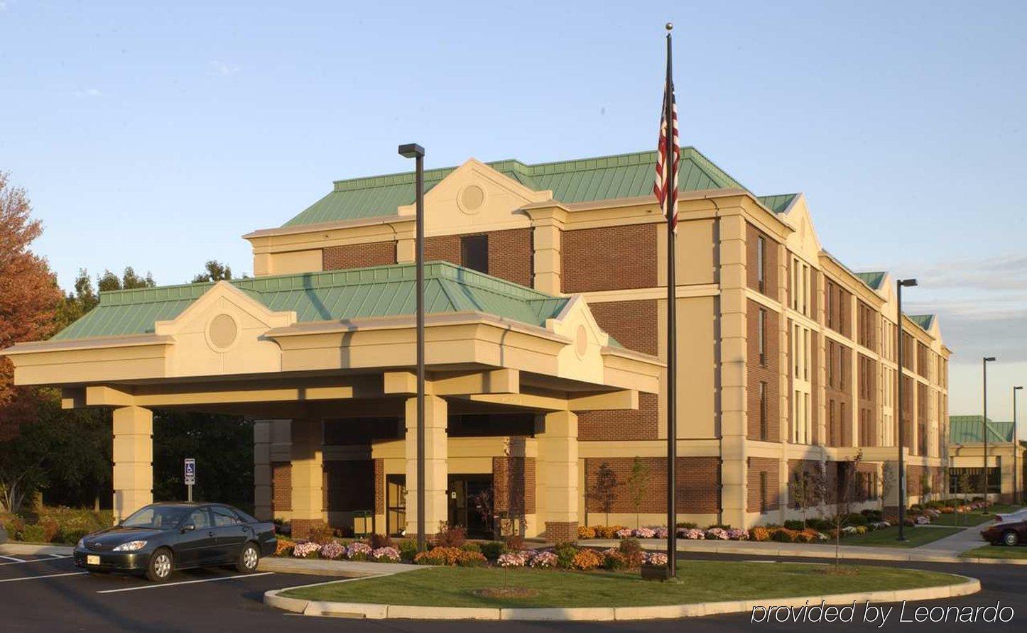 Hampton Inn Hartford Airport Windsor Locks Eksteriør bilde