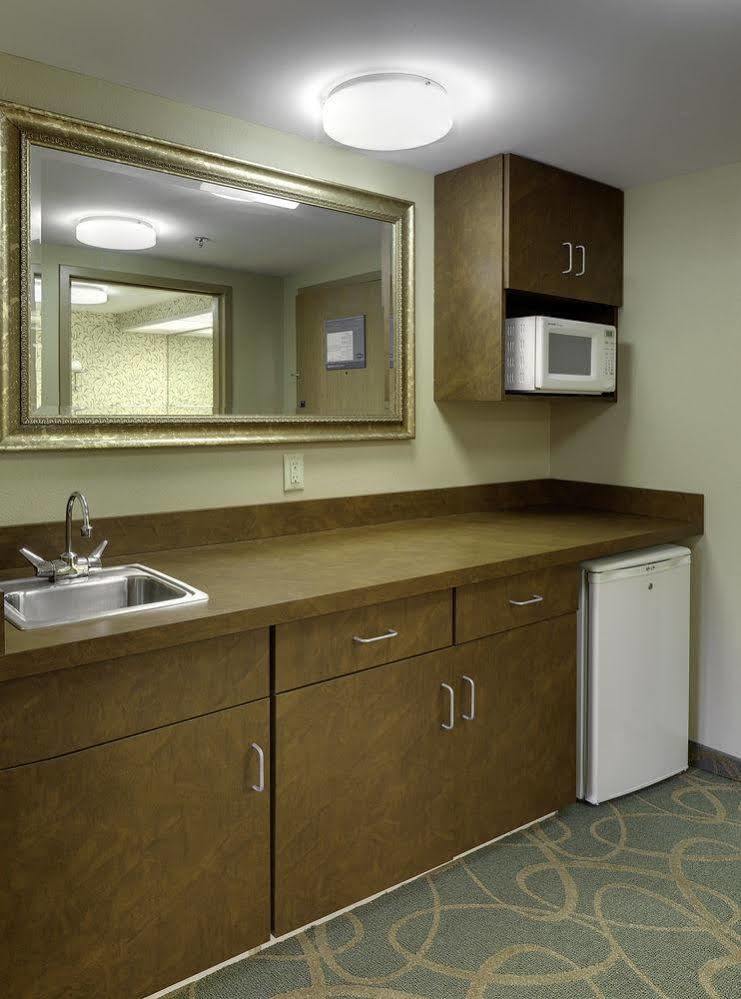 Hampton Inn Hartford Airport Windsor Locks Eksteriør bilde